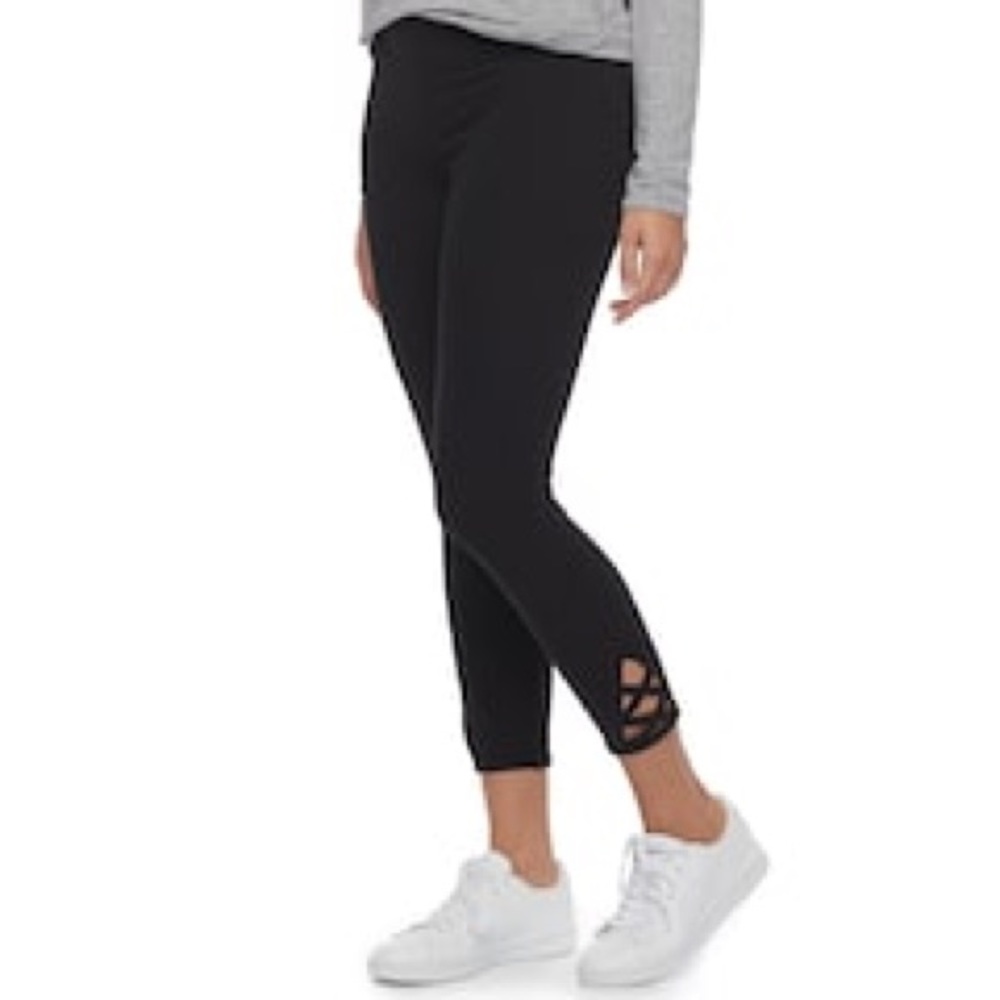 🌻5 for $25🌻 NWOT Crisscross Crop Yoga Leggings